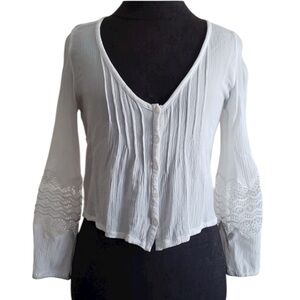 Roxy Size Small Lace long sleeve Button up EUC Top